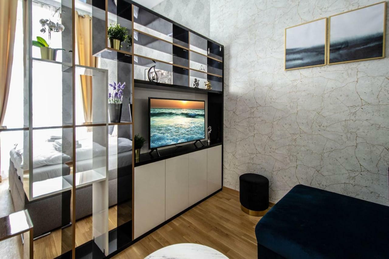Design 3Bdr Apartment In Residence, Free Parking Praha Eksteriør bilde