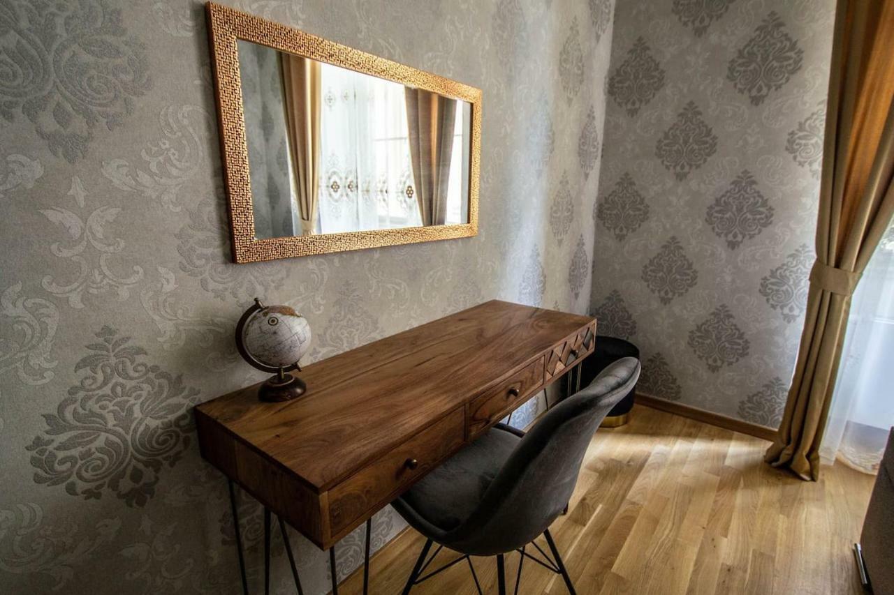 Design 3Bdr Apartment In Residence, Free Parking Praha Eksteriør bilde