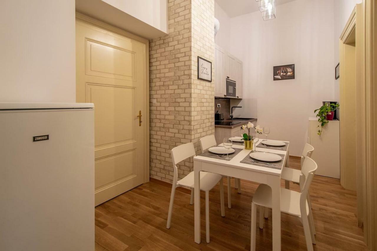 Design 3Bdr Apartment In Residence, Free Parking Praha Eksteriør bilde